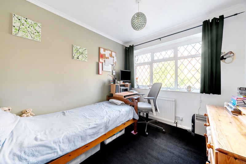 Bedroom - click for photo gallery